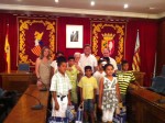 El Alcalde recibe a los 10 niños saharauis que forman parte del programa “Vacaciones en paz”